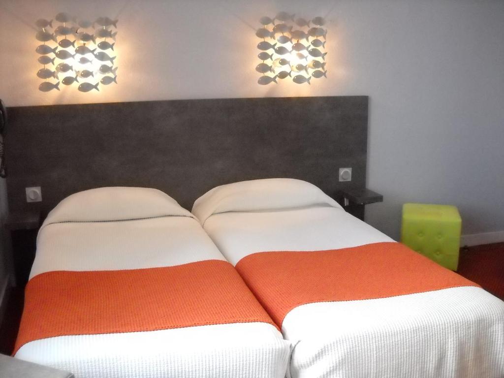 Logis Hotel Bellevue Roscoff Quarto foto